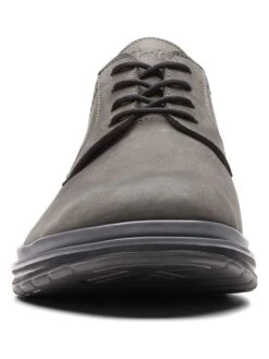 Clarks Leren Veterschoenen "Chantry" Grijs -LIMANGO WINKEL clarks leren veterschoenen chantry grijs 2