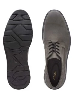 Clarks Leren Veterschoenen "Chantry" Grijs -LIMANGO WINKEL clarks leren veterschoenen chantry grijs 6