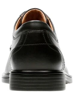 Clarks Leren Veterschoenen "Un Aldric Park" Zwart -LIMANGO WINKEL clarks leren veterschoenen un aldric park zwart 4