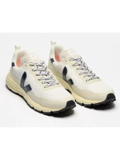 Veja Sneakers "Dekkan" Beige